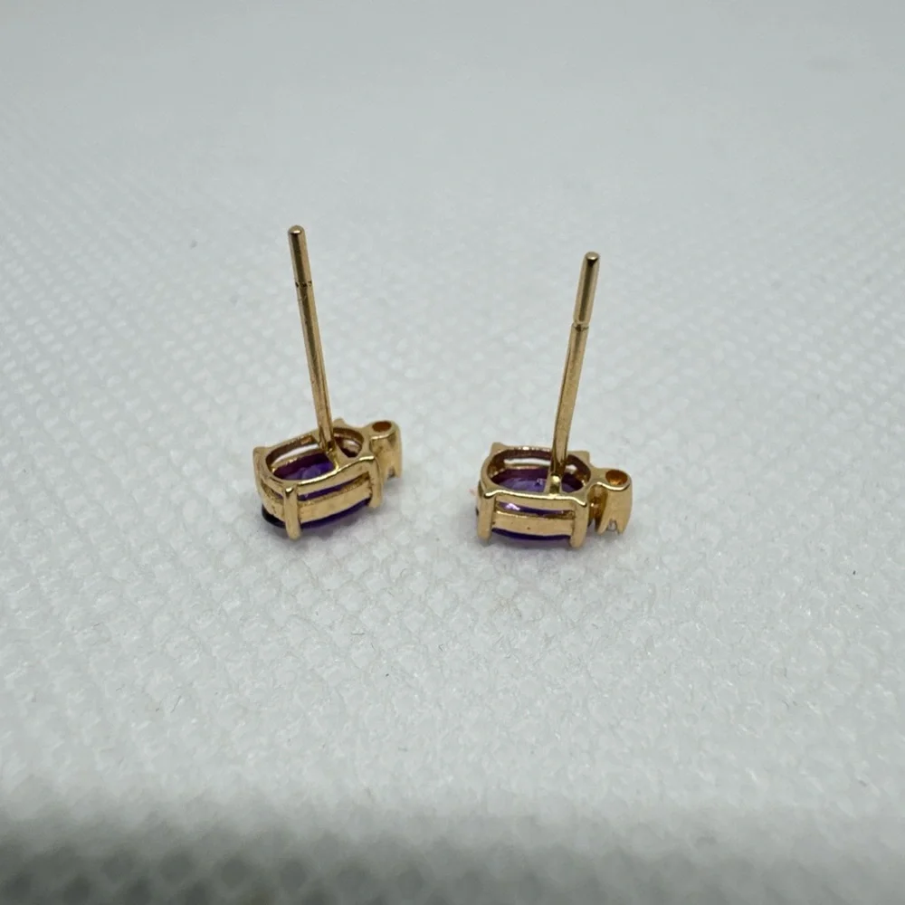 Beautiful 14k Yellow Gold Oval Amethyst and Diamond Stud Post Earrings - Picture 7 of 10
